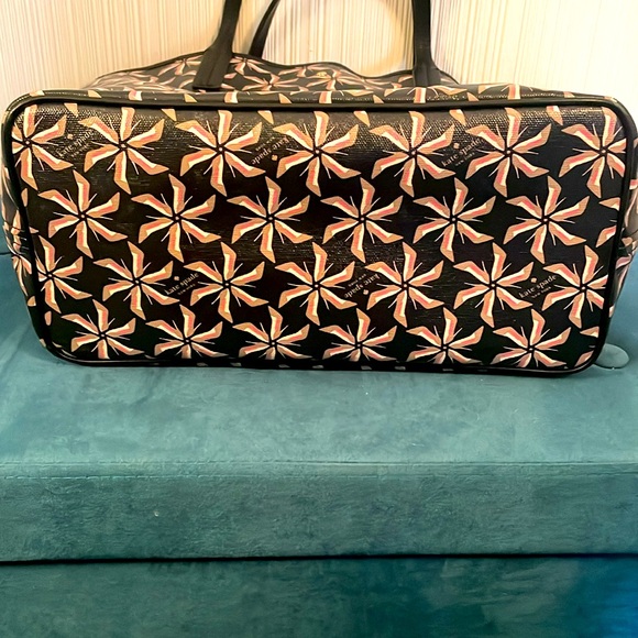 Kate spade New York Broome Street large tote - Picture 2 of 8